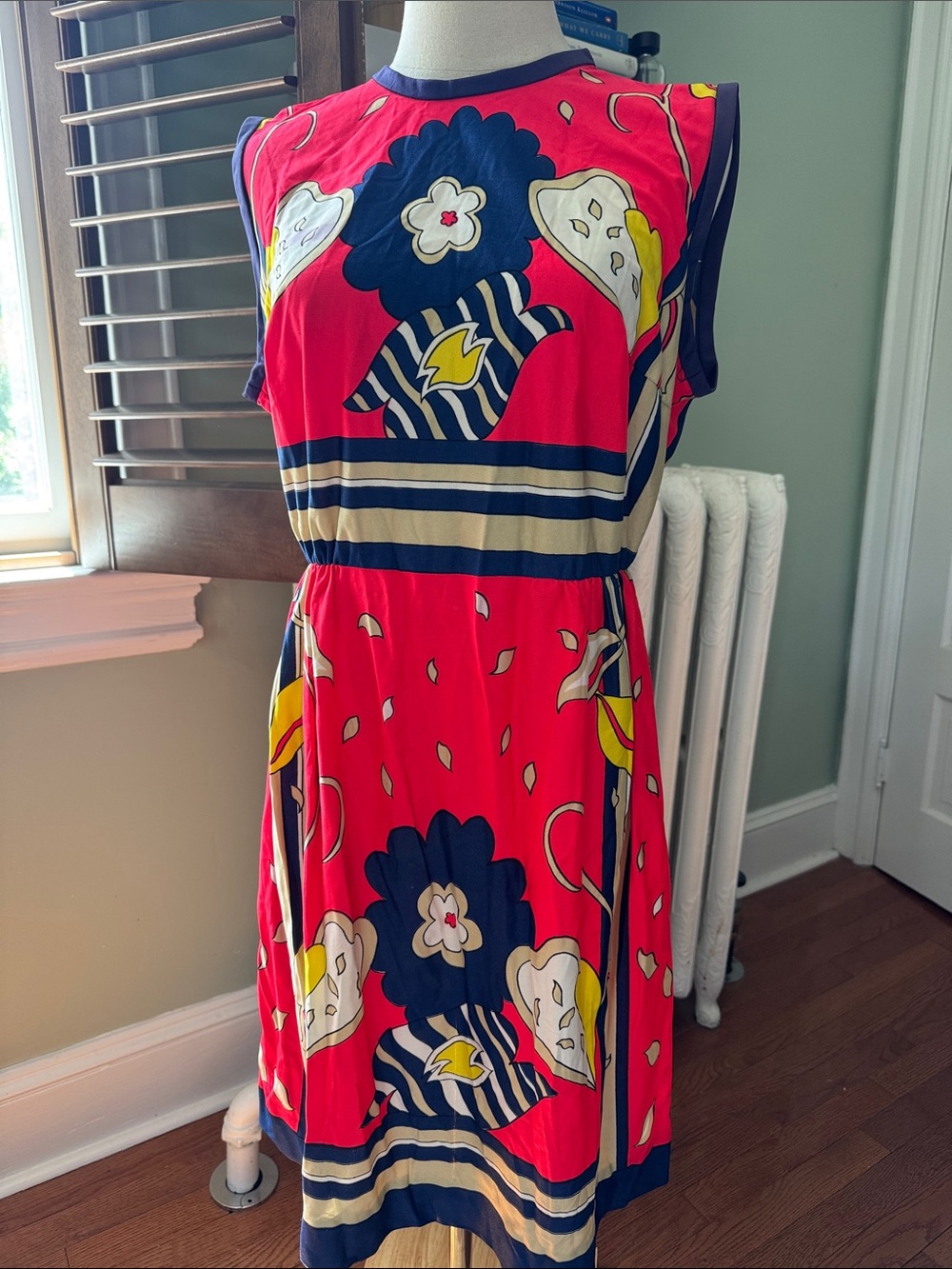 Vintage 60s/70s mod colorful Dress